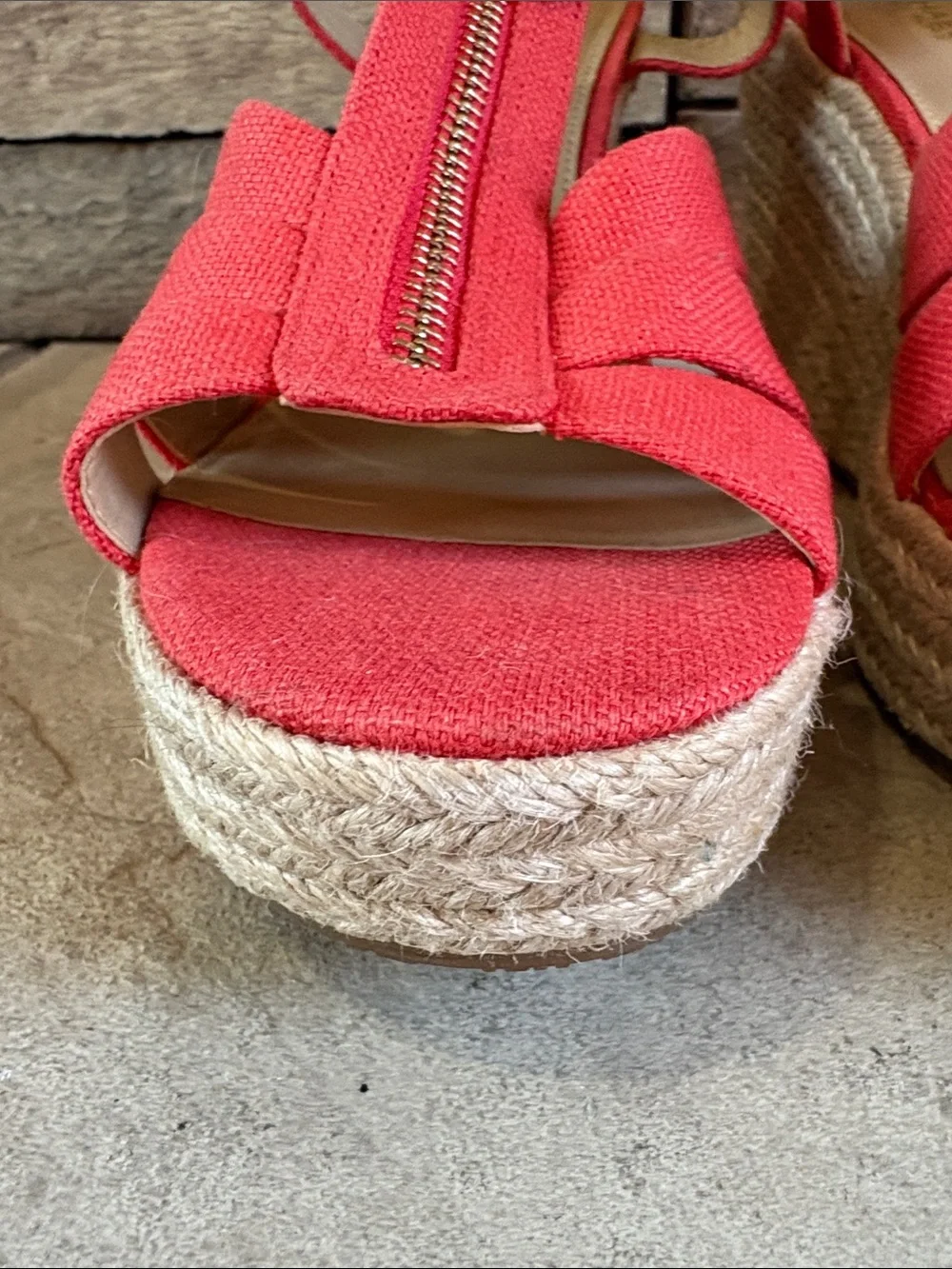 Michael Michael Kors sz 8.5 orange cloth wedges